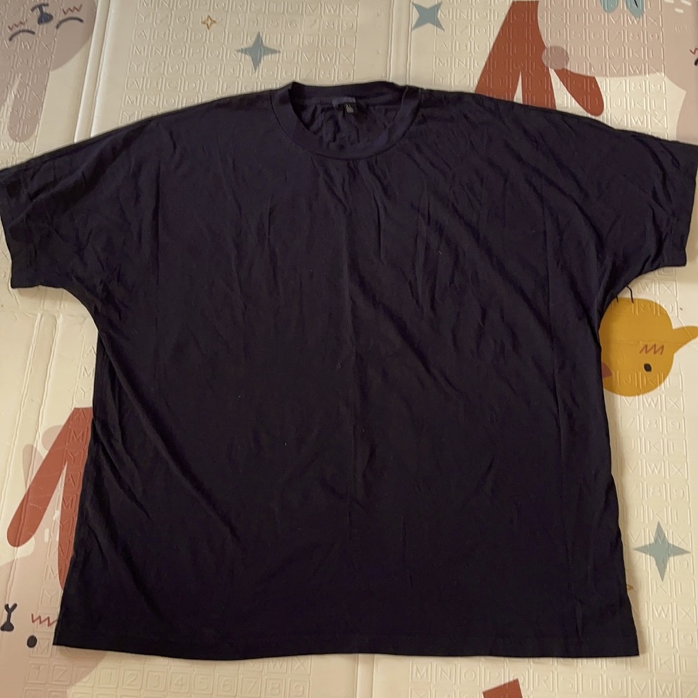 COS over size tee.